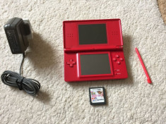 Nintendo DS LITE Rosu + discheta cu 105 jocuri + incarcator foto