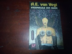 ARSENALELE DIN ISHER - A. E. van Vogt