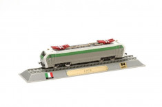 Macheta locomotiva E 402 B Italy scara 1:160 foto