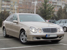 Mercedes E Klass E220 Elegance, 2.2 CDI Diesel, an 2004 foto