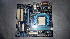 Gigabyte M68M-S2P Placa de baza foto