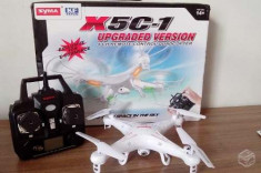 Drona Syma X5C-1 Quadcopter Camera Video Photo 720P HD 2MP+card 4GB foto