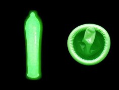 Prezervative Fosforescent Fluorescent Extra Thin foto