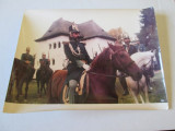 Cumpara ieftin FOTO DOCUMENT(23 X 17,5 CM) ROMFILM DIN TIMPUL FILMARII PELICULEI DRUMUL OASELOR, Color, Romania pana la 1900, Militar