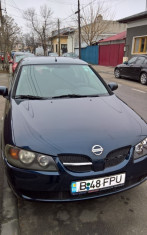 Nissan Almera foto