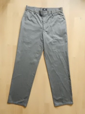 Pantaloni Dockers Signature Khaki Classic Fit D3; 34/34, vezi dimensiuni; ca noi foto