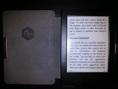 eBook reader Kindle Glare Free negru + husa de protectie foto