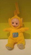 (M) Jucarie plus Personaj Teletubbies, Laa Laa (galben), 22cm cu antenuta cu tot foto