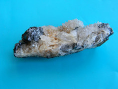 Specimen minerale - blenda si cuart foto