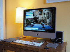 iMac 24&amp;quot; Early 2008 - 2.8Ghz, 4GB RAM, 320GB SATA, dvdRW, 1920x1200 HD 2600 Pro foto