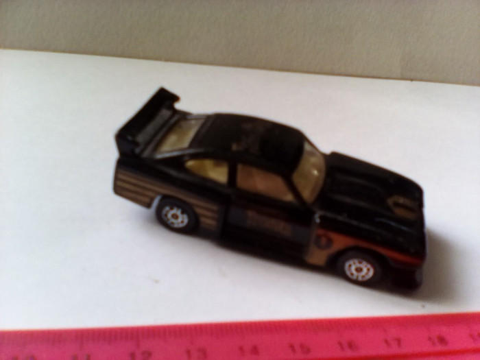 bnk jc Corgi - Ford Capri 3.OS