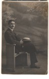 CPI (B8014) CARTE POSTALA - BARBAT PE O BANCA, PALARIE
