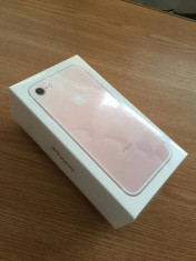 Vand iPhone 7 ROSE GOLD, 32 Gb, Nou, Sigilat, garan?ie 2 ani! foto