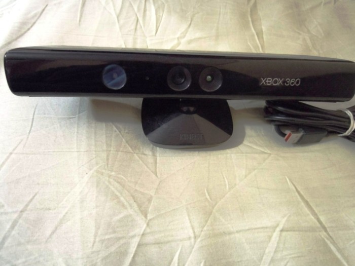 Kinect Senzor pentru XBOX360! Jocuri Kinectimals + Motion Sports! foto mare Kinect Senzor pentru XBOX360! Jocuri Kinectimals + Motion Sports! foto mare