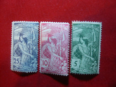Serie 25 Ani UPU 1900- 1946 Elvetia , 3 valori foto
