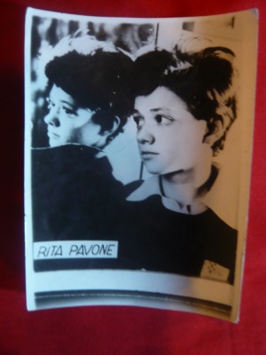 Fotografie - Cantareata Rita Pavone foto