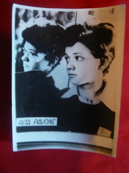 Fotografie - Cantareata Rita Pavone