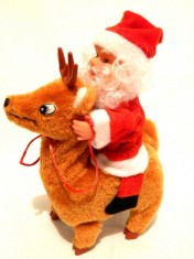 Mos craciun pe ren foto