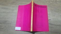 O suta de poeme - Nina Cassian/ princeps, 1974 foto