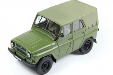 Macheta UAZ-469 - Masini de legenda Polonia scara 1:43 foto