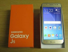 Ieftin Samsung Galaxy J5 Gold Duos ( Dual Sim ) impecabil, garantie foto