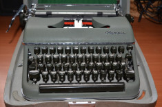 masina de scris olympia foto