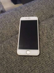 Iphone 6 gold 64gb folosit,neverloked stare buna,folie sticla fata!PRET:1500lei foto