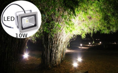 Proiector led 10w =100w .Rezistent la apa.EconomicMetalExterior Culoare alb rece foto