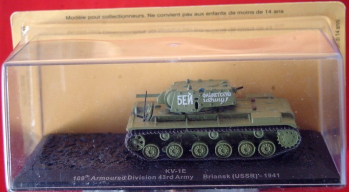 Macheta tanc KV-1E - Briansk - 1941 scara 1:72 Macheta tanc KV-1E - Briansk - 1941 scara 1:72