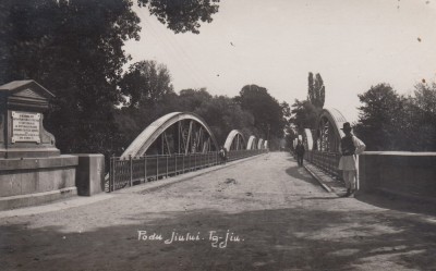 ROMANIA OLTENIA TARGU- JIU PODU JIULUI , FOTO AGFA foto