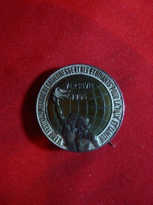 Insigna Festivalul Tineretului, Studentilor pt.Pace Varsovia 1955 , D=2,7 cm foto