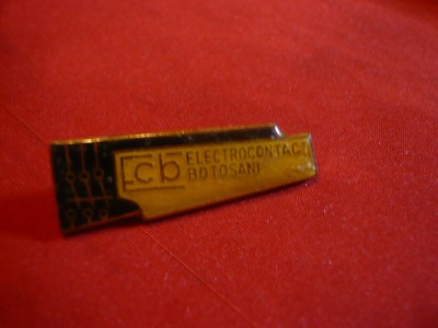 Insigna Electrocontact Botosani ,metal si email, h= 3,6 cm foto