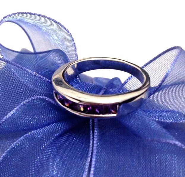 Inel VERIGHETA -aur 18K si cristale Swarovski MOV- marimea 8 , 18mm Inel VERIGHETA -aur 18K si cristale Swarovski MOV- marimea 8 , 18mm