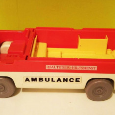Masinuta plastic Ambulanta (incompleta) Playmobil 1977 Geobra, 25x7x10cm