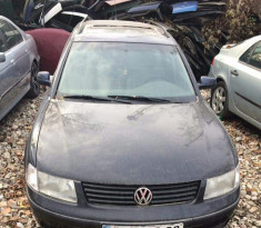 Dezmembrez VW Passat foto