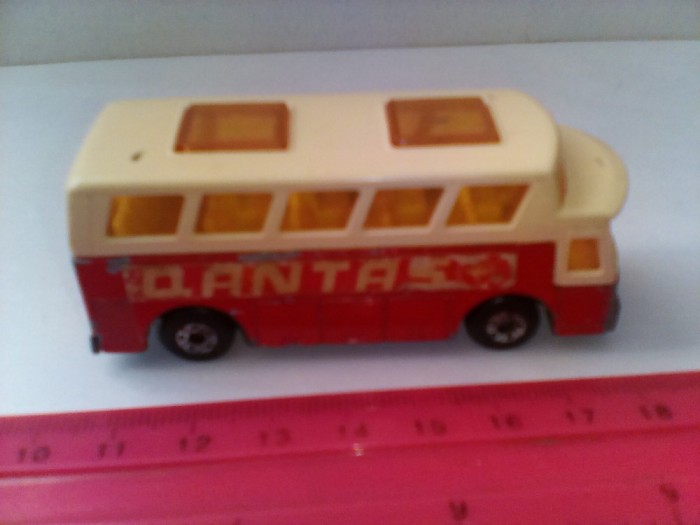 bnk jc Matchbox Superfast - No 65e Airport Coach Quantas