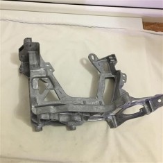 Suport far dreapta Mercedes C-Class W205 an 2014-2017 cod A2056221700 foto