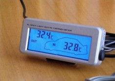 Termometru Auto - Temperatura interioara / exterioara - Ecran colorat foto