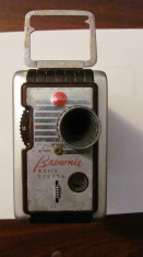 PVM - Aparat camera filmat Kodak BROWNIE 8 mm inca functional fabricat SUA USA foto