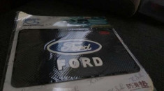 Pad anti-alunecare bord Ford foto
