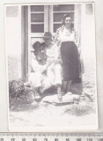 Bnk foto Familie in costume populare - 1960, Alb-Negru, Romania de la 1950, Etnografie