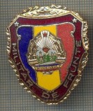 ZET 725 INSIGNA ,,MILITAR DE FRUNTE&quot; - PERIOADA RSR - PENTRU NOSTALGICI