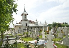 Vand 2 Locuri veci cimitirul Cernica 2 foto