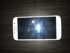 Samsung S6 alb foto