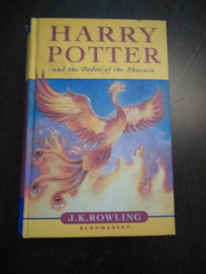 HARRY POTTER AND THE ORDER OF THE PHOENIX (vol. 5) - J. K. Rowling - 2003, 766p. foto