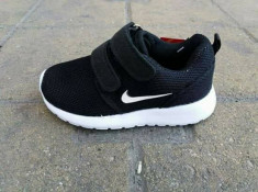 Nike free copii negru-alb foto