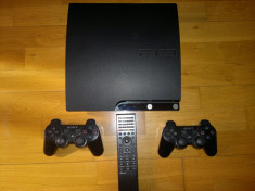 Consola PS3 Slim 320 GB Modat, 2 controllere, telecomanda, 20 jocuri instalate. foto