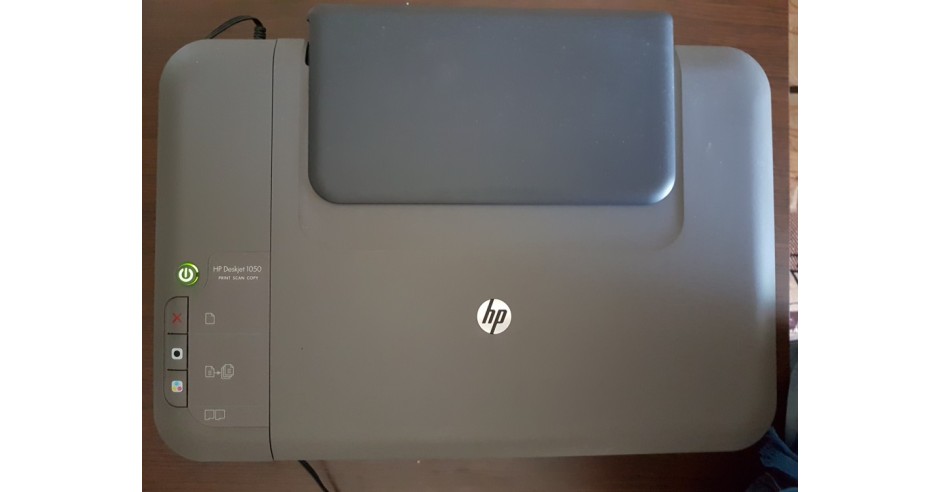Multifunctionala HP Deskjet 1050 print, scan, copy | arhiva Okazii.ro