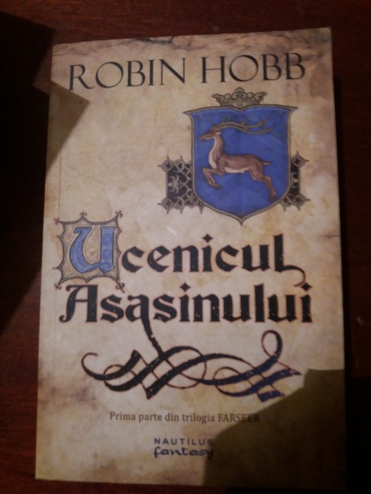 ROBIN HOBB UCENICUL ASASINULUI foto mare ROBIN HOBB UCENICUL ASASINULUI foto mare