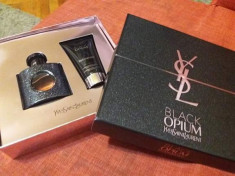 Set Yves Saint Laurent: Black Opium - Apa Parfum 30ml + Body Lotion foto